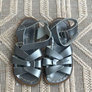 Salt water Silver Strappy Sandals with Buckle Closure